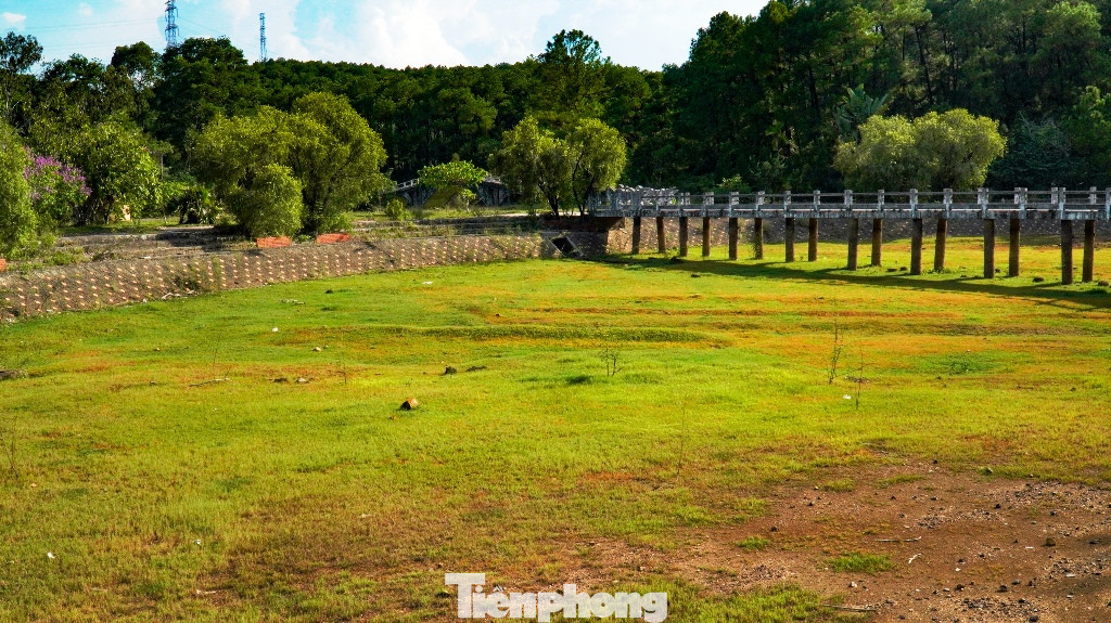 Công viên nước ‘kinh dị’ tại Huế từng lên báo Mỹ lại khô kiệt khác thường ảnh 11