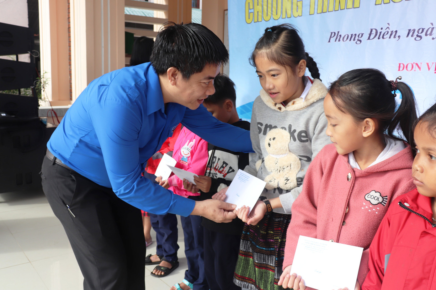 'Xuân tình nguyện' hướng về người nghèo vùng khó khăn ảnh 2