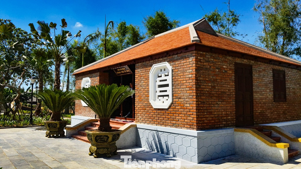 Bên trong khu lưu niệm nhà thơ Tố Hữu tại Huế ảnh 18