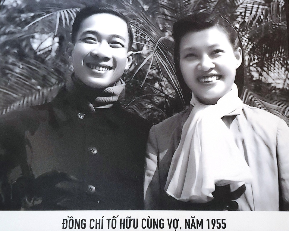 Chân thực những hình ảnh đi cùng năm tháng về nhà thơ Tố Hữu ảnh 7