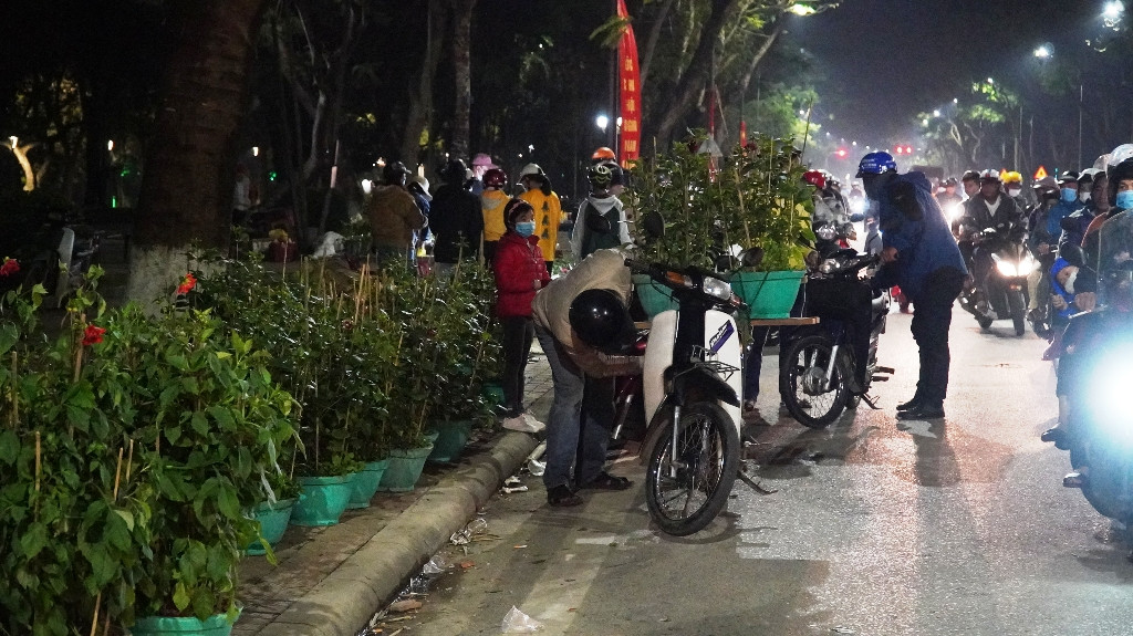 Cả nước chính thức bước sang năm mới Tân Sửu 2021 ảnh 47