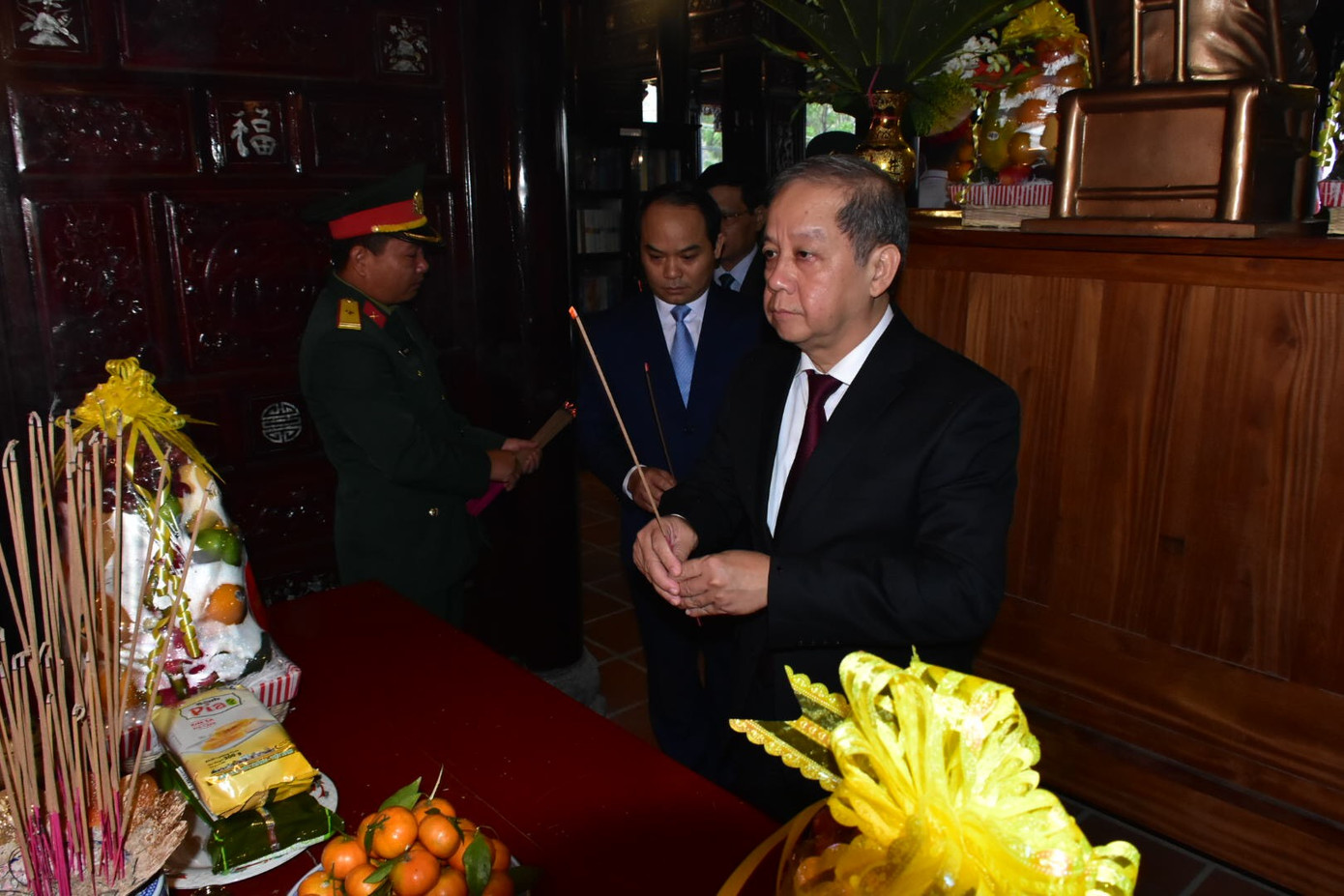 Lãnh đạo Đảng, Nhà nước dâng hương tưởng niệm Đại tướng Lê Đức Anh ảnh 8