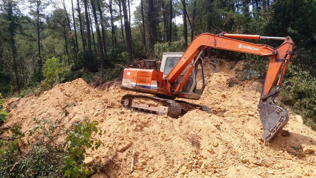 Đốn cây, phá núi mở đường cao tốc đe dọa người đi trên Quốc lộ 1 ảnh 14