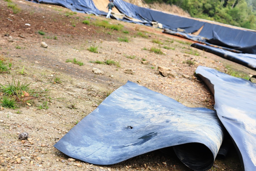 Dự án xử lý môi trường hàng chục tỷ tả tơi ‘mắc cạn’ giữa núi rừng ảnh 12