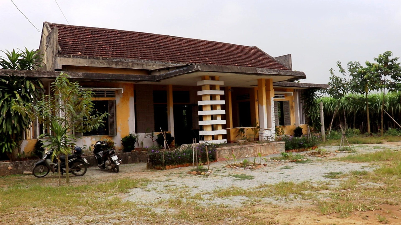 Sau lên phim 'Mắt biếc', phim trường 'Trường Tiểu học Cộng đồng Đo Đo' ra sao? ảnh 13