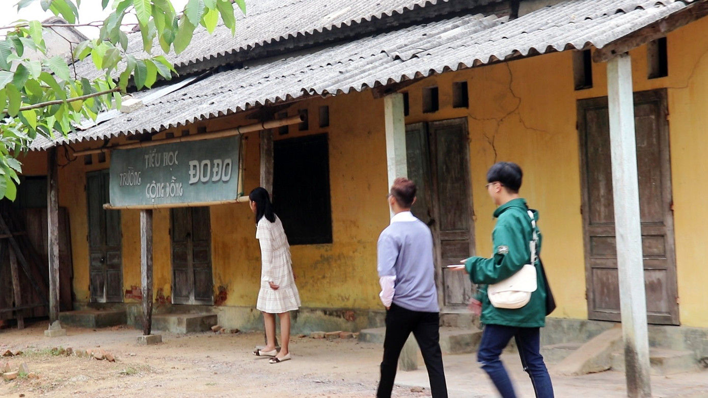 Sau lên phim 'Mắt biếc', phim trường 'Trường Tiểu học Cộng đồng Đo Đo' ra sao? ảnh 4
