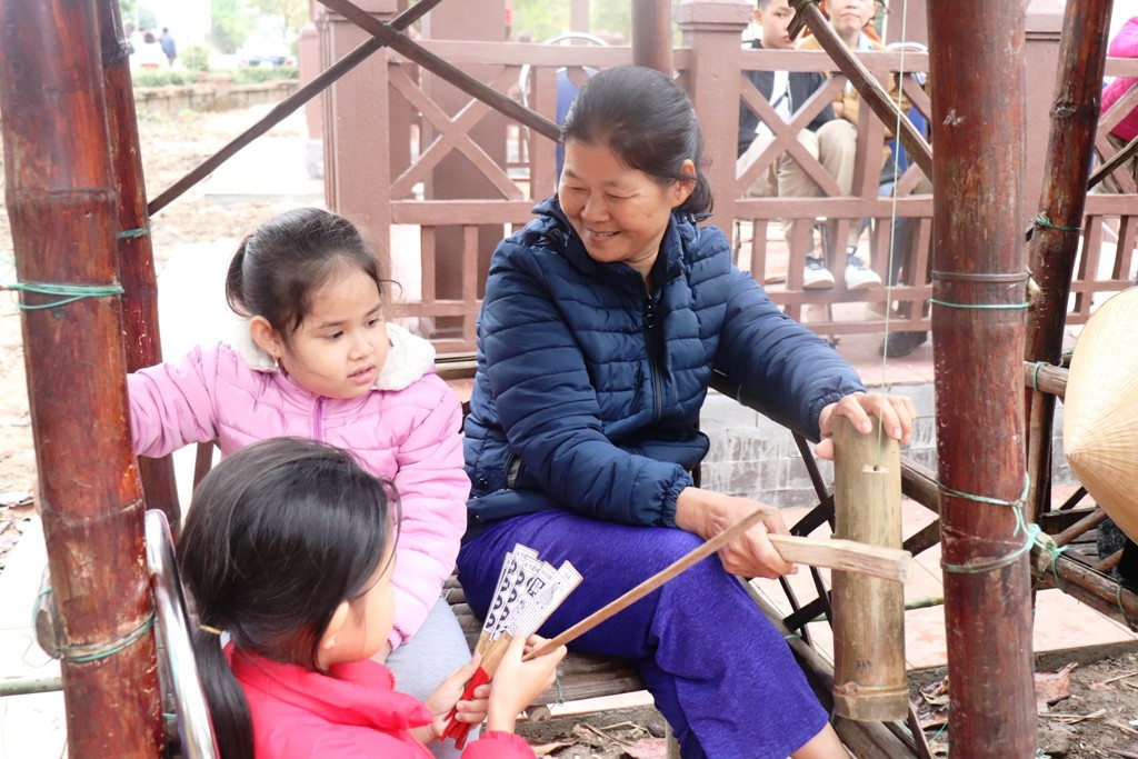 Rộn ràng hội Bài chòi ngày Xuân duy nhất xứ Huế ảnh 11