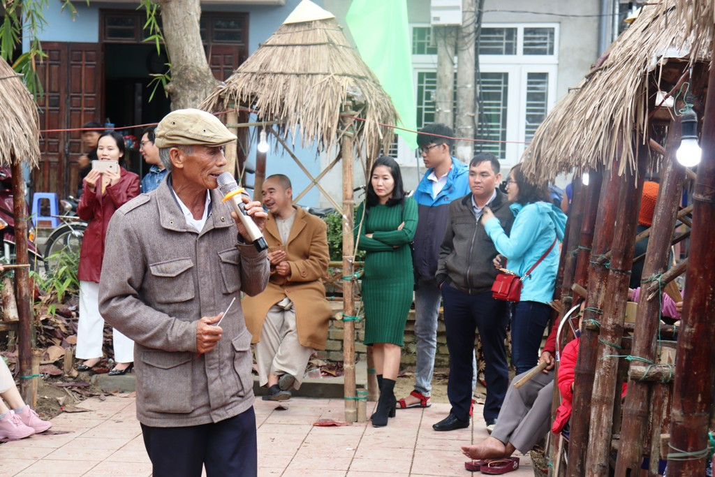 Rộn ràng hội Bài chòi ngày Xuân duy nhất xứ Huế ảnh 5