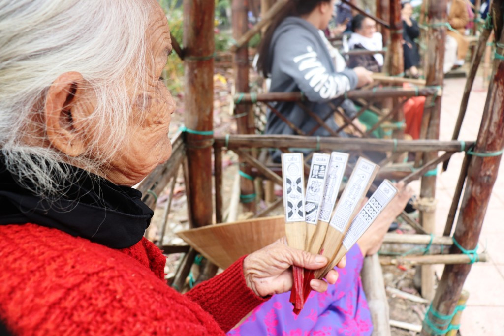 Rộn ràng hội Bài chòi ngày Xuân duy nhất xứ Huế ảnh 24