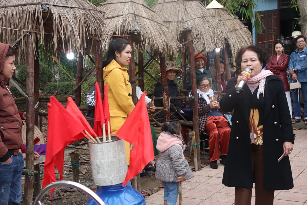 Rộn ràng hội Bài chòi ngày Xuân duy nhất xứ Huế ảnh 17