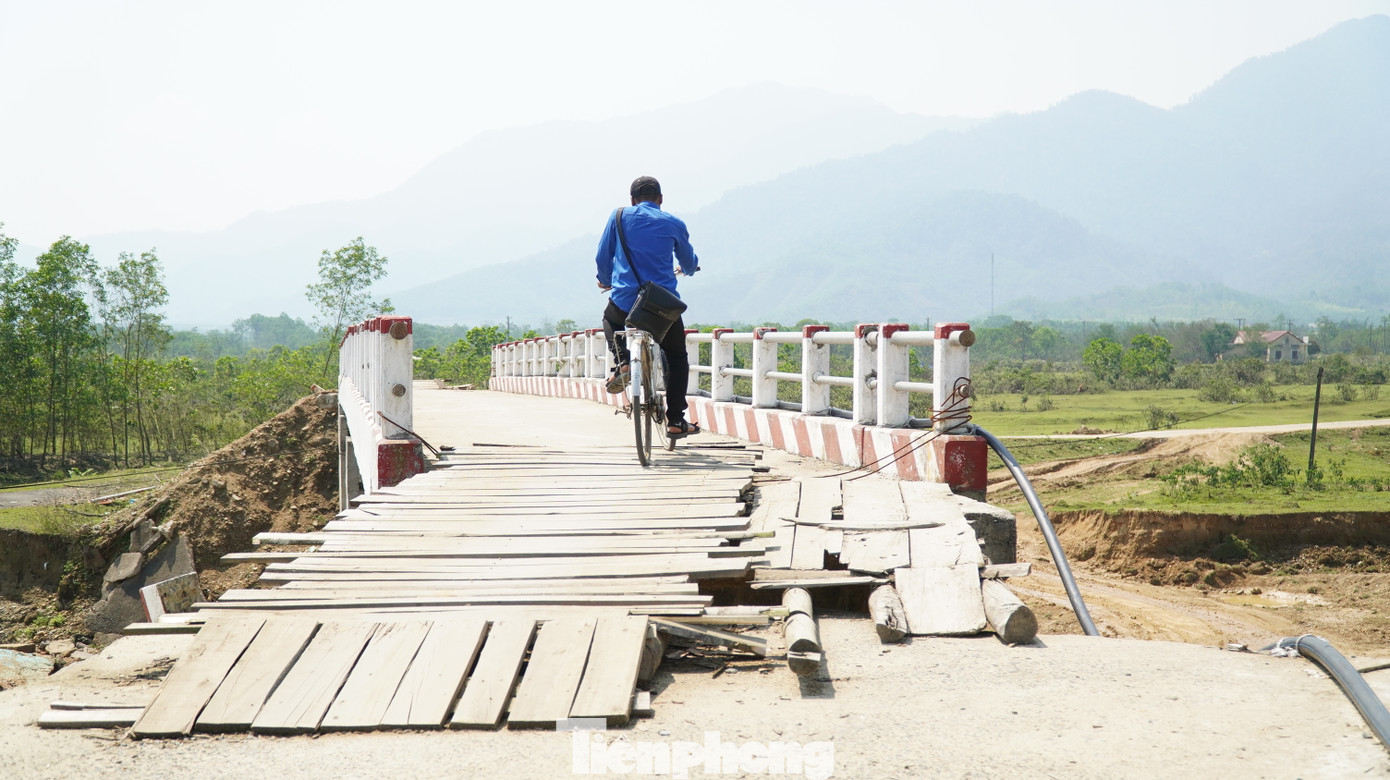 Vì sao cầu tiền tỷ, tuổi thọ 50 năm mới sử dụng đã tan nát? ảnh 7