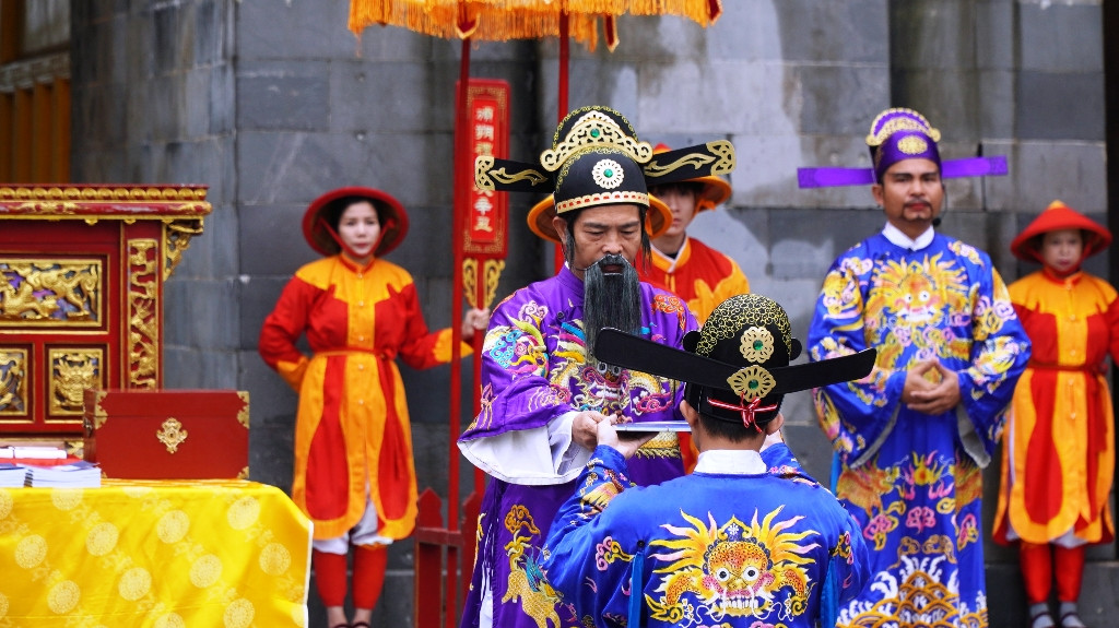 Đến Huế trải nghiệm lễ ban lịch triều Nguyễn có từ Tết Tân Sửu 180 năm trước ảnh 24