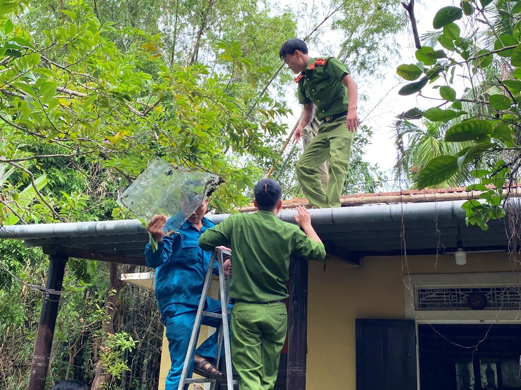 Quân đội, công an huy động 100% quân số ứng phó bão số 9 ảnh 14