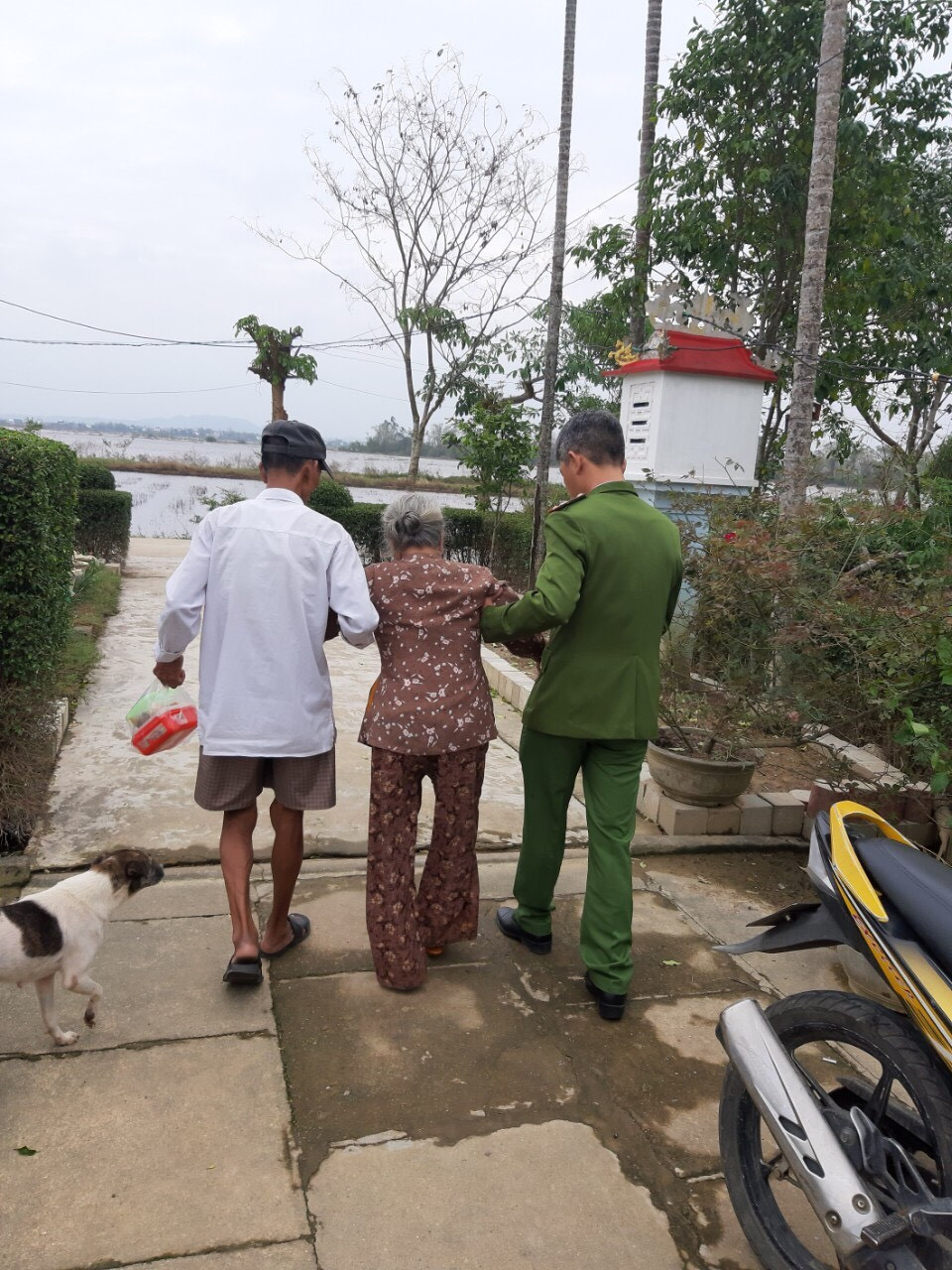 Huế thành lập lực lượng phản ứng nhanh ứng phó bão số 9 ảnh 19