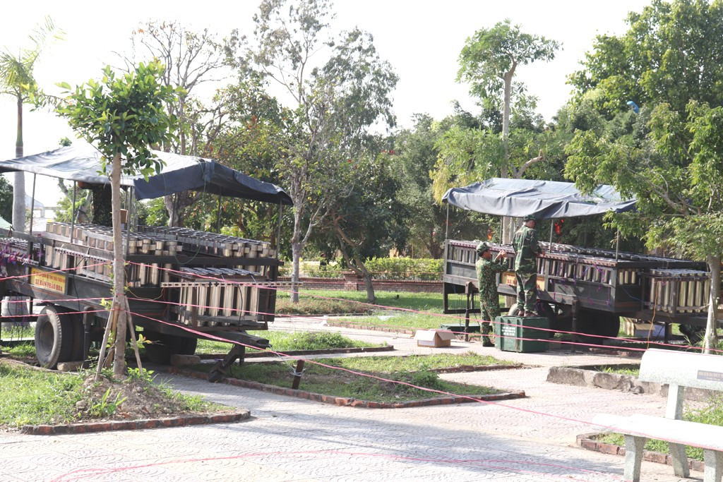 Tận mục ‘trận địa' pháo hoa tại di tích Cầu Ngói Thanh Toàn ảnh 3