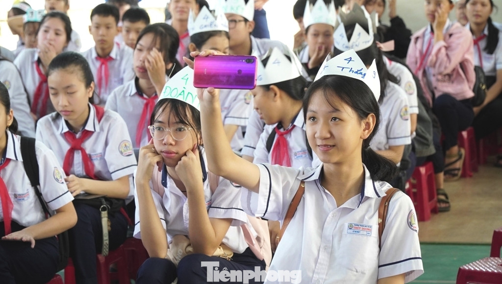 Tuổi trẻ TT-Huế phát động tháng cao điểm vì trẻ em ảnh 9