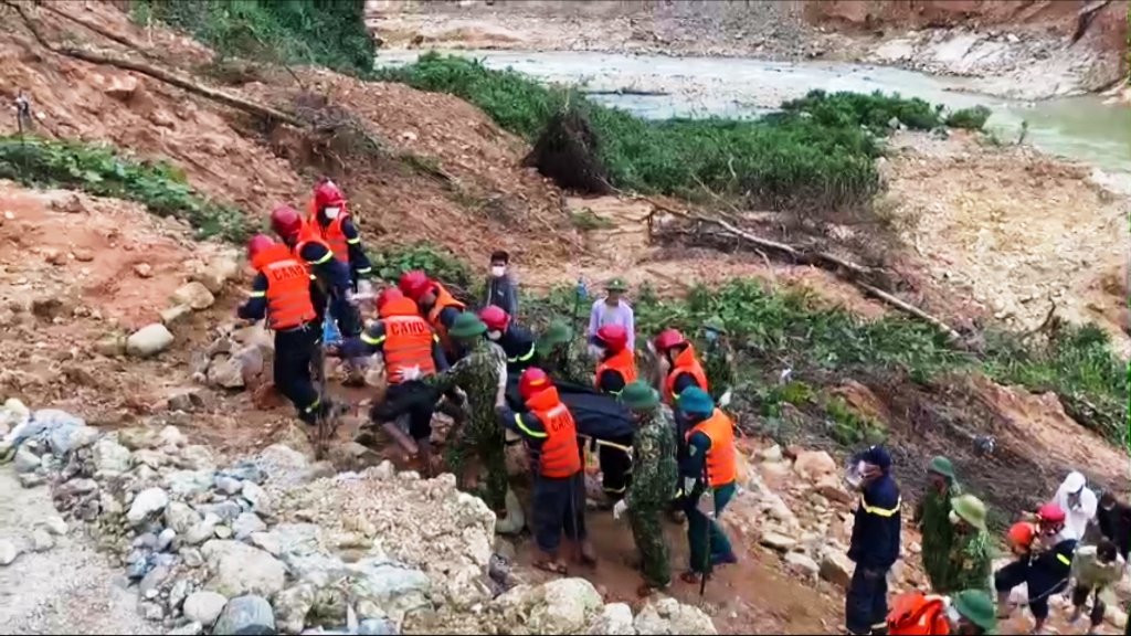 Kết thúc giai đoạn 3 tìm kiếm nạn nhân mất tích tại Rào Trăng, sẽ thêm giai đoạn 4 ảnh 18