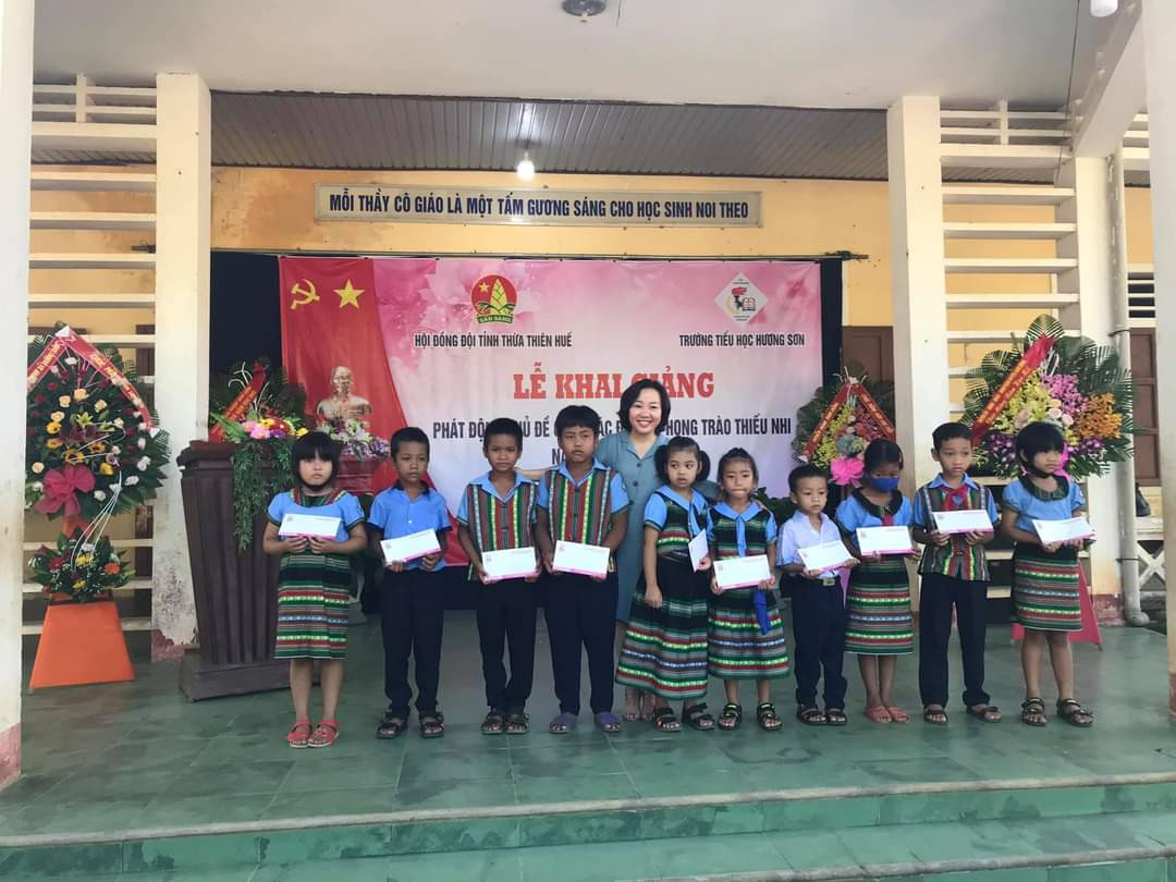 Lễ khai giảng đặc biệt trong mùa COVID-19: Nơi trực tuyến, nơi khai giảng trong lớp học ảnh 7