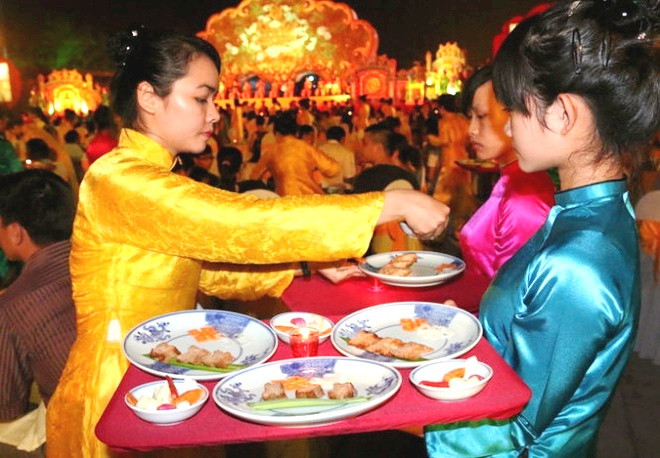 Huế dạy môn nữ công gia chánh trong trường học, khôi phục nét đẹp ‘tiếng dạ, tiếng thưa' ảnh 4