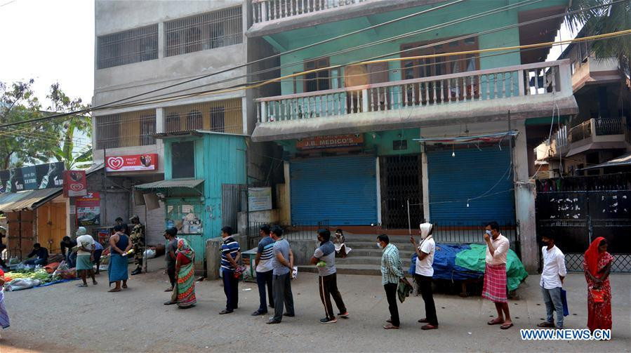 Đời sống trên thế giới thời phong tỏa vì COVID-19 ảnh 3