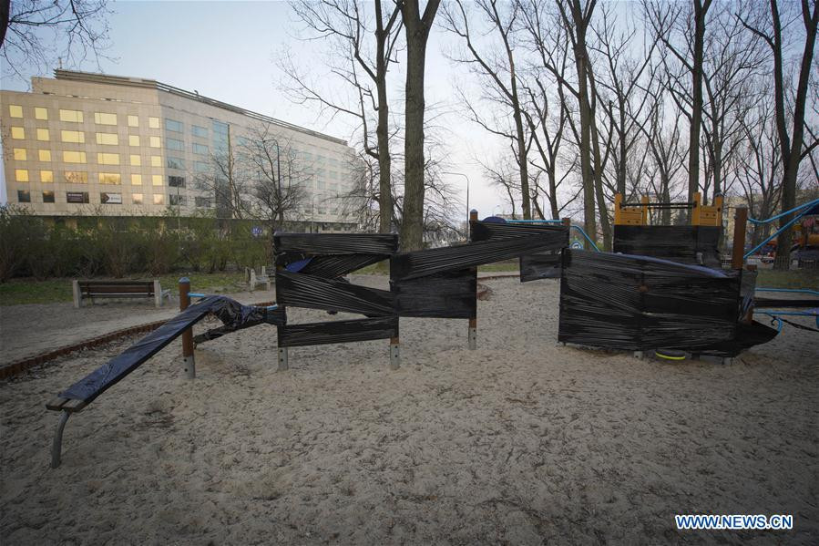 Đời sống trên thế giới thời phong tỏa vì COVID-19 ảnh 16