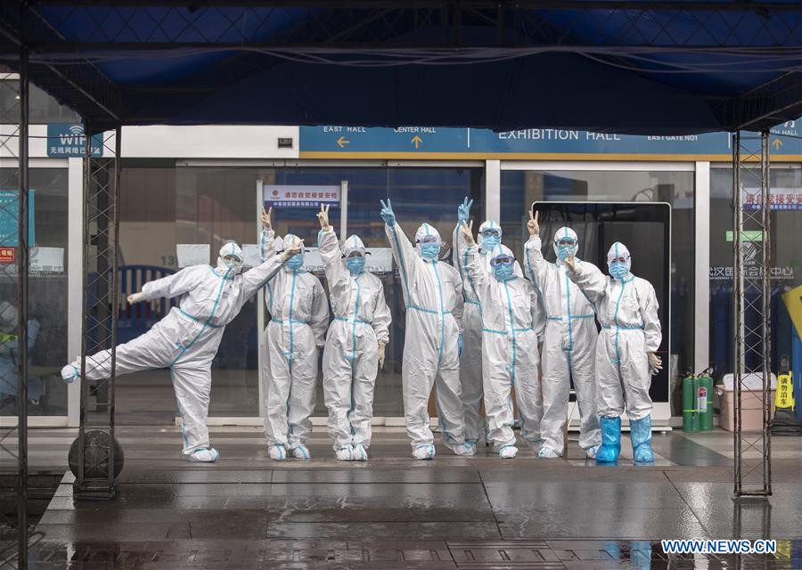 Ca mắc Covid-19 giảm, Trung Quốc đóng cửa 14 bệnh viện dã chiến ảnh 1