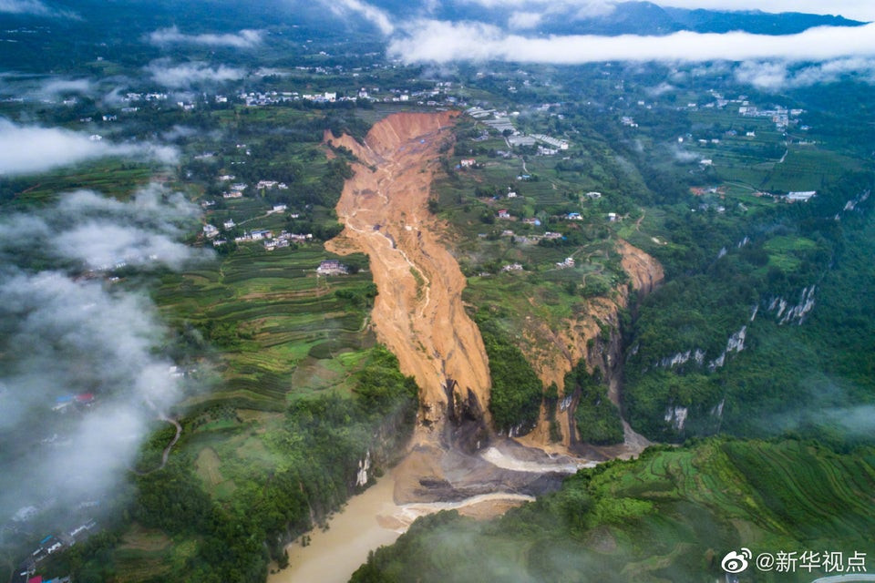 Mưa lớn, 10 triệu mét khối đất sạt lở chắn ngang sông ở Trung Quốc ảnh 5