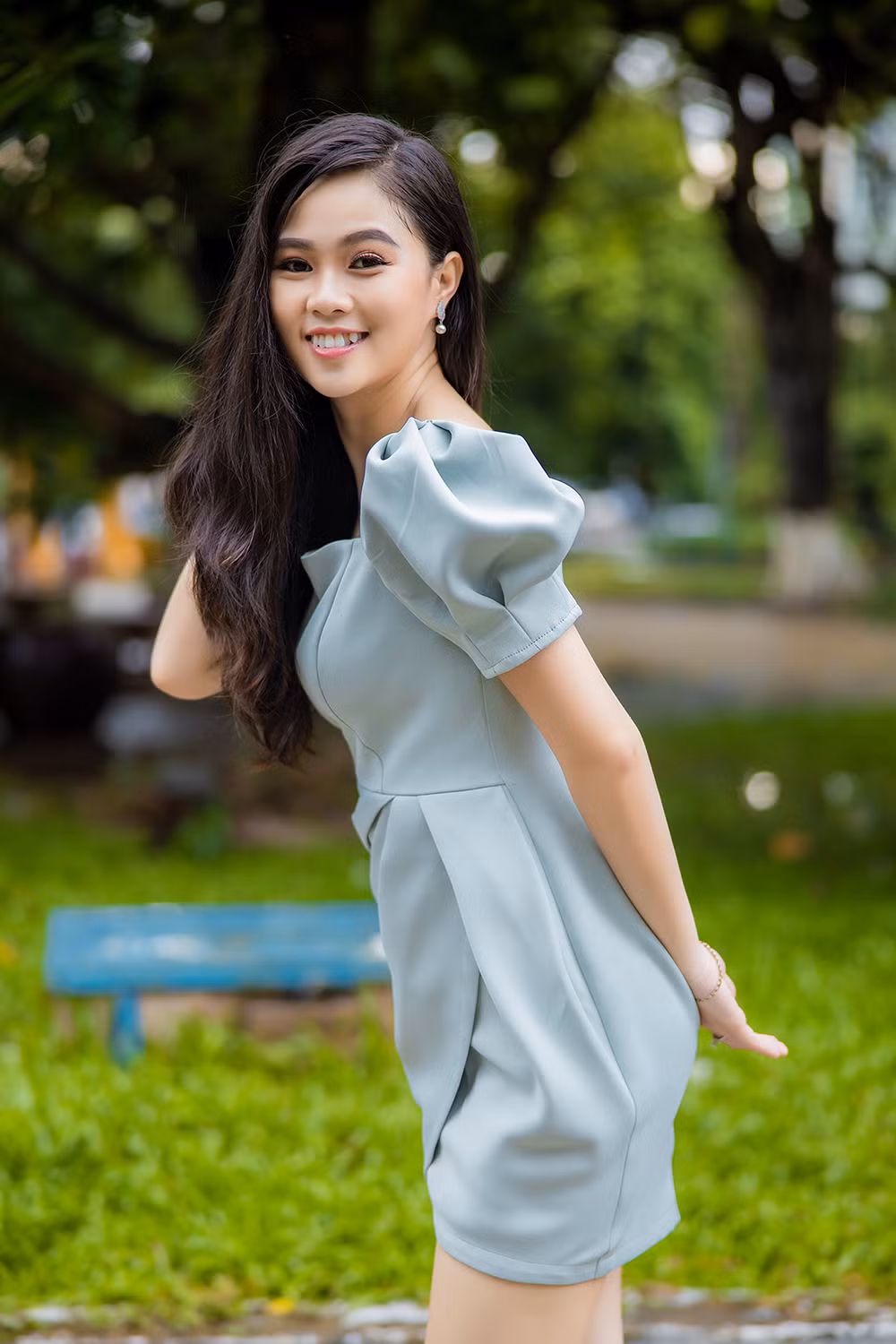 18 tuổi Hoa khôi Sinh viên từng bán trà sữa và đi dạy thêm ảnh 2
