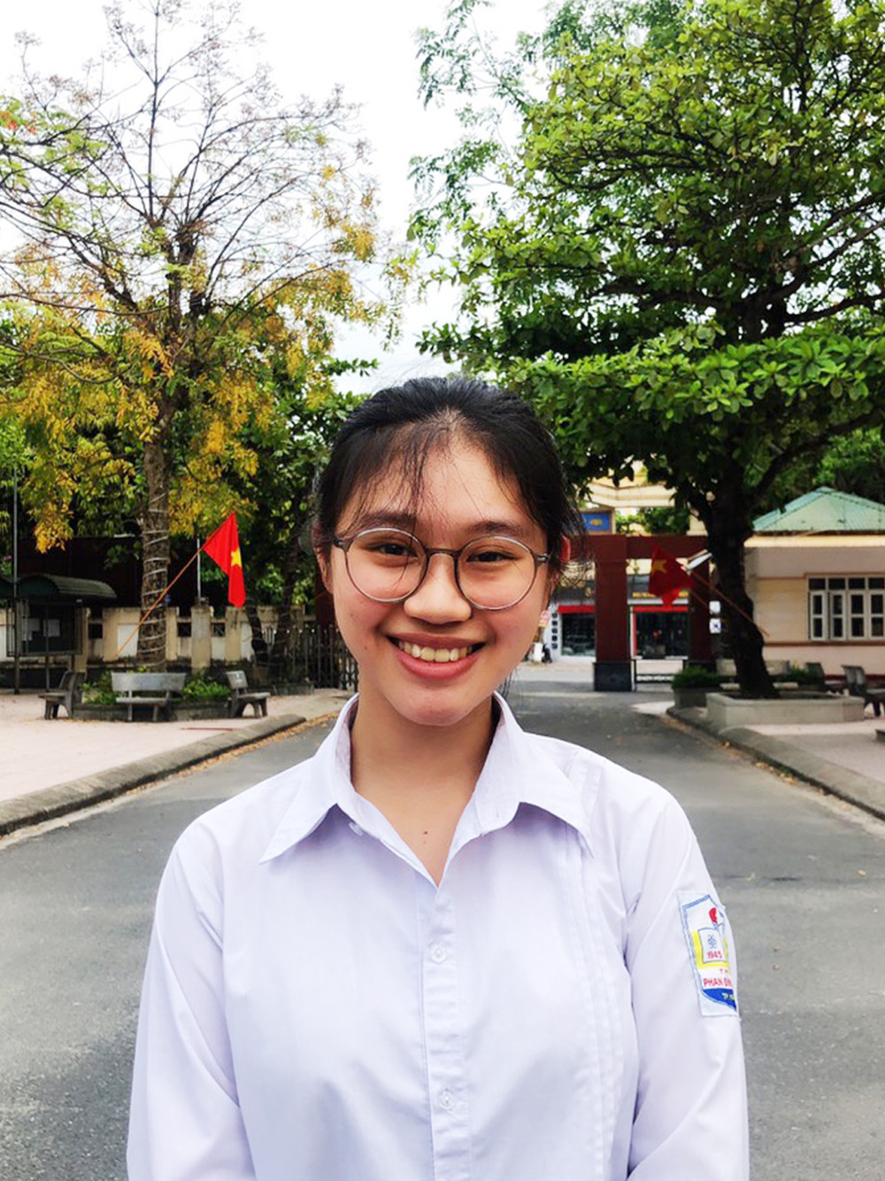 Những thí sinh xuất sắc nhất cuộc thi Olympic Tiếng Anh học sinh, sinh viên ảnh 2