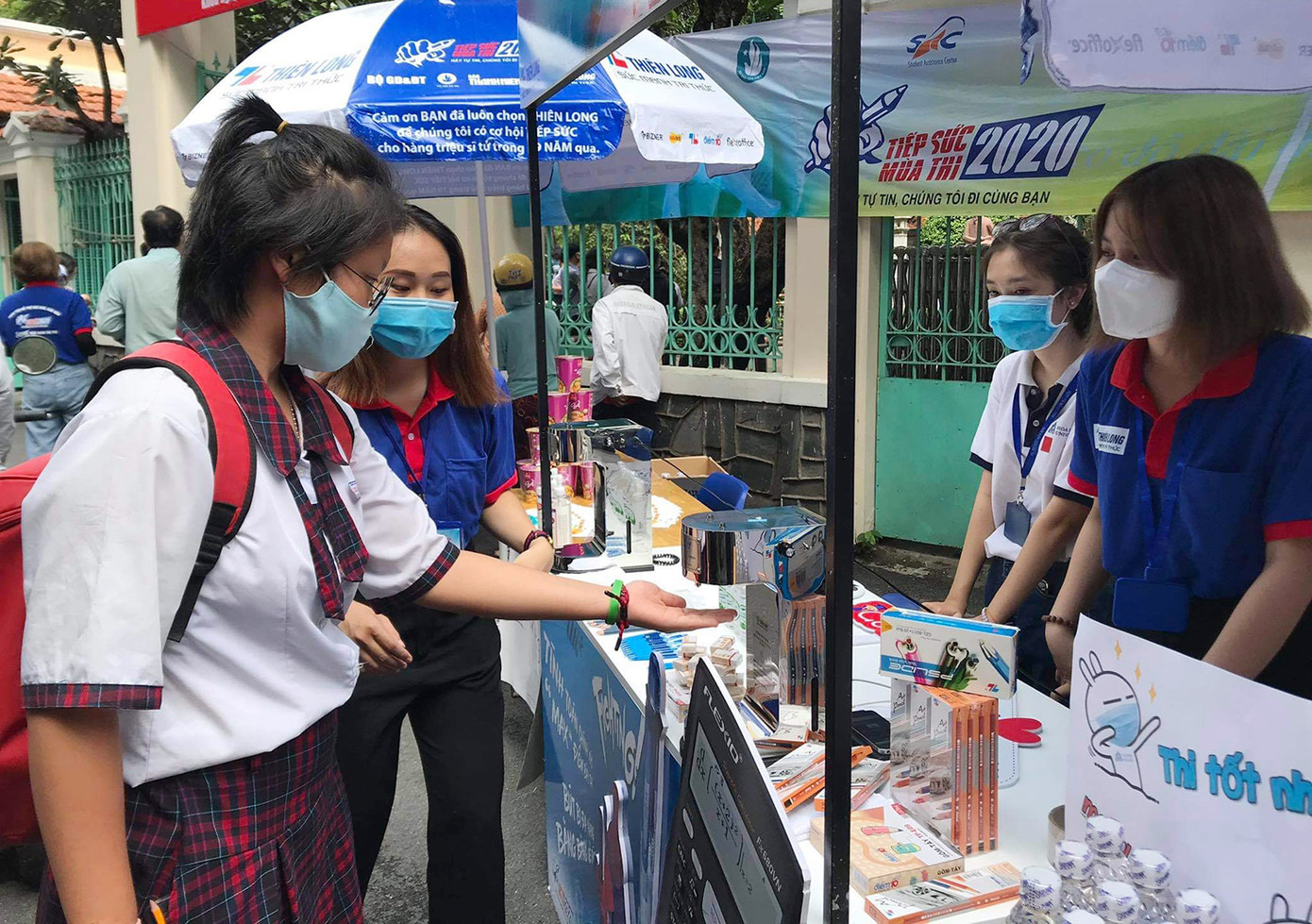 Hỗ trợ thí sinh và người nhà phù hợp khi dịch COVID-19 đang diễn biến phức tạp ảnh 2