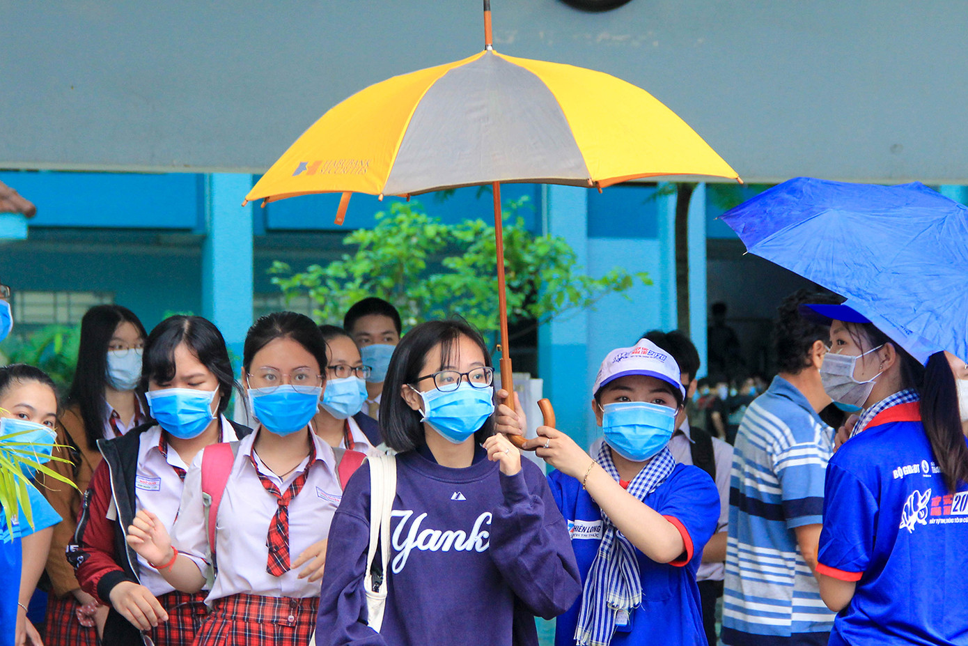 Hỗ trợ thí sinh và người nhà phù hợp khi dịch COVID-19 đang diễn biến phức tạp ảnh 1