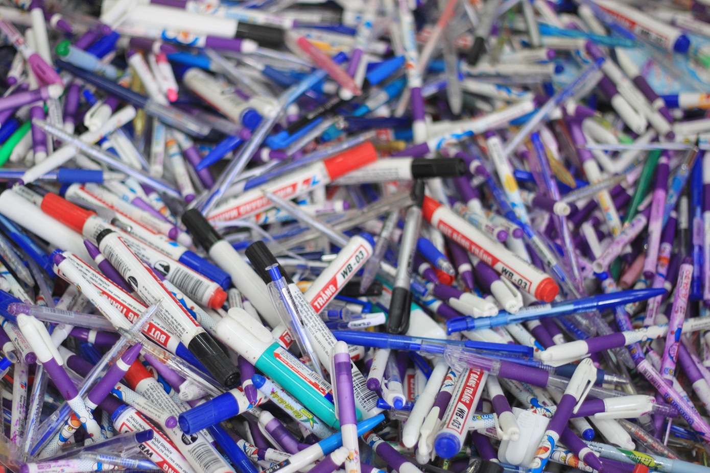 Hô biến hơn 4.000 chiếc bút bi đã qua sử dụng thành những mô hình học tập ảnh 4