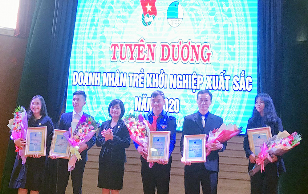 Chàng thanh niên dân tộc Tày mê nông nghiệp ảnh 2