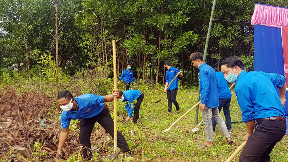 Khởi công 3 công trình hỗ trợ thanh, thiếu nhi dân tộc thiểu số ảnh 1