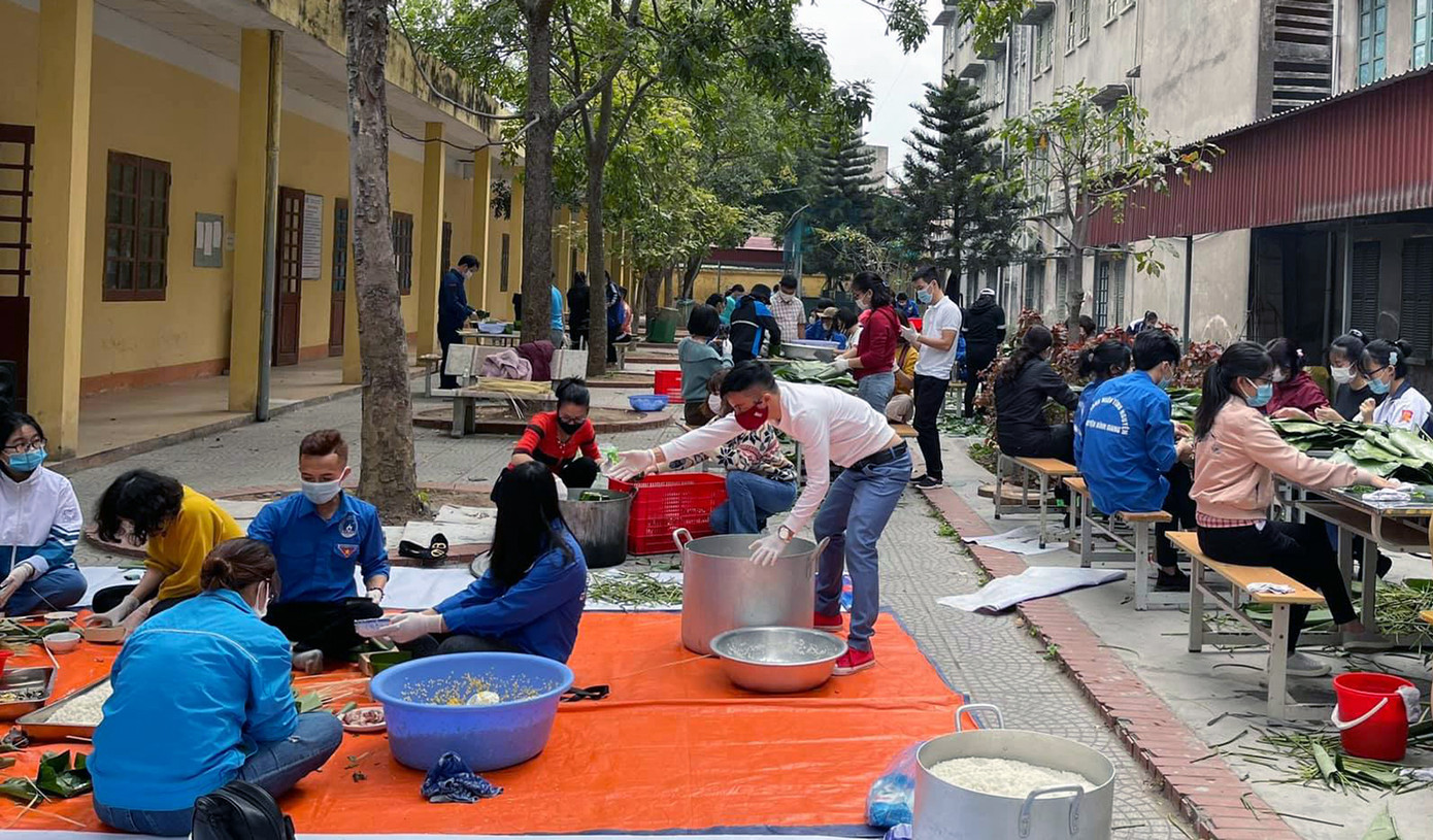Hàng nghìn bánh chưng xanh gửi người dân và các lực lượng phòng chống dịch COVID-19 ảnh 5
