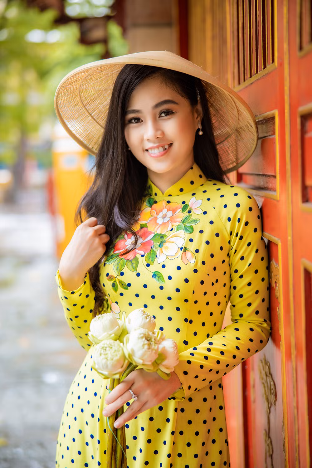 18 tuổi Hoa khôi Sinh viên từng bán trà sữa và đi dạy thêm ảnh 1