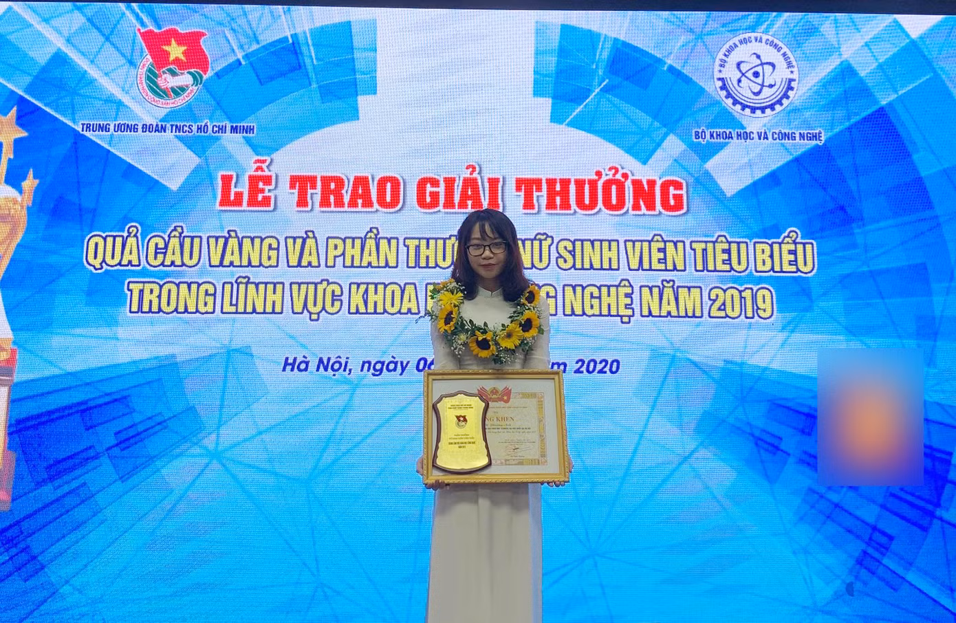 Nữ Phó Chủ tịch Hội Sinh viên đam mê nghiên cứu khoa học ảnh 1