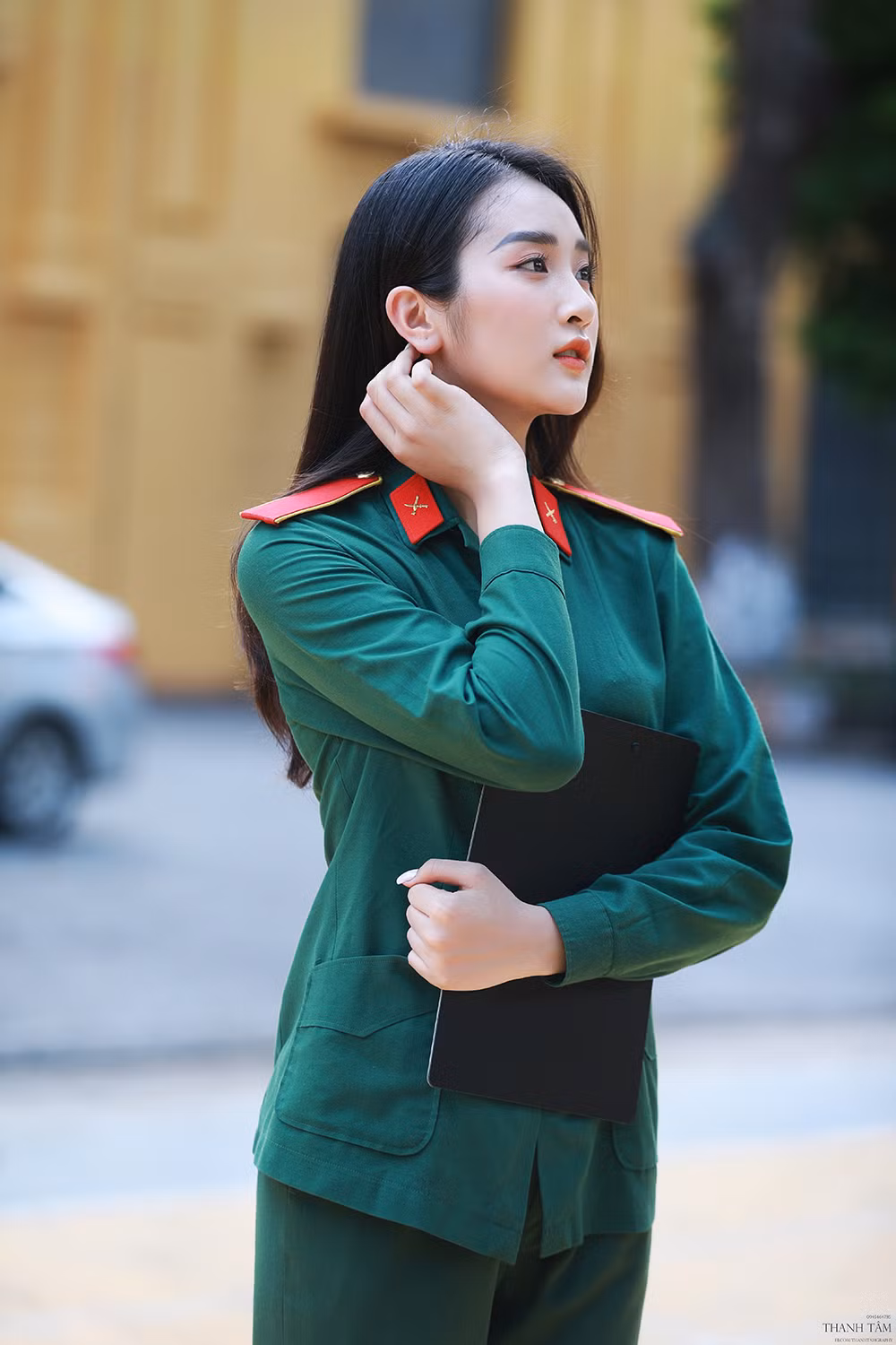 Nữ sinh viên trường ĐH Văn hóa Nghệ thuật Quân đội có gương mặt đẹp như minh tinh ảnh 9