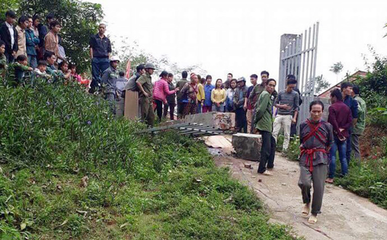 Bộ GD - ĐT gửi lời chia buồn tới gia đình các em học sinh bị nạn tại Lào Cai ảnh 1