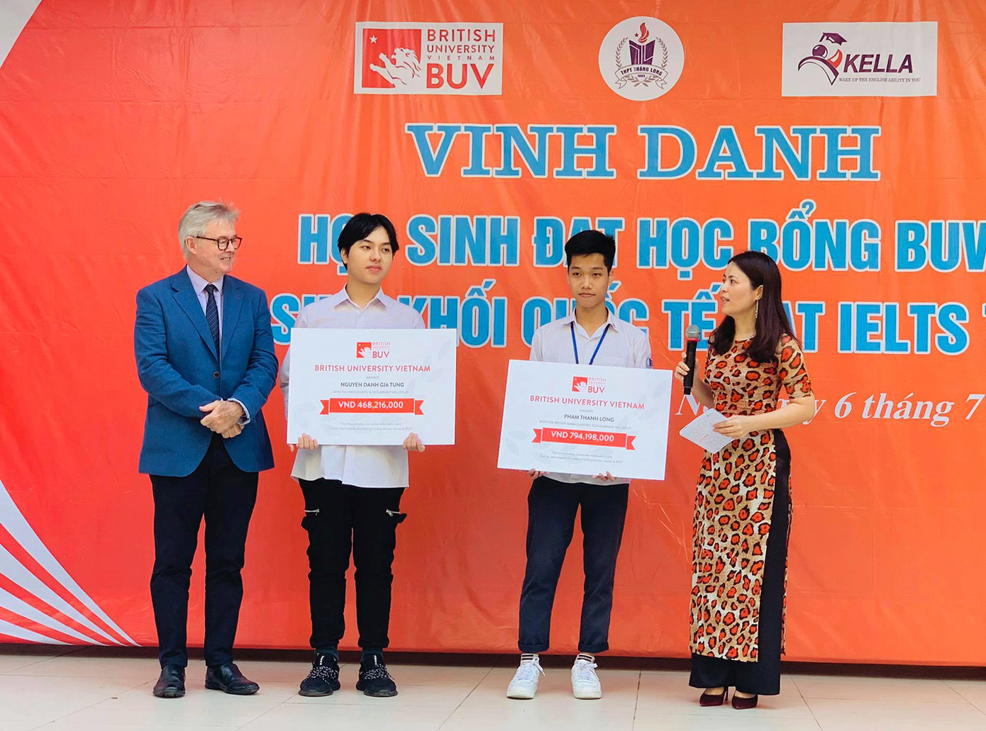 BUV trao tặng học bổng cho học sinh các trường THPT trên toàn quốc. Học bổng 1 tỷ đồng cho học sinh có hoàn cảnh khó khăn tại ĐH Anh Quốc Việt Nam ảnh 1