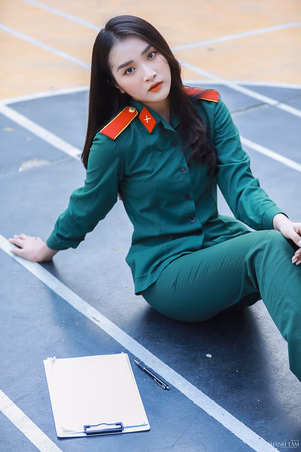 Nữ sinh viên trường ĐH Văn hóa Nghệ thuật Quân đội có gương mặt đẹp như minh tinh ảnh 3