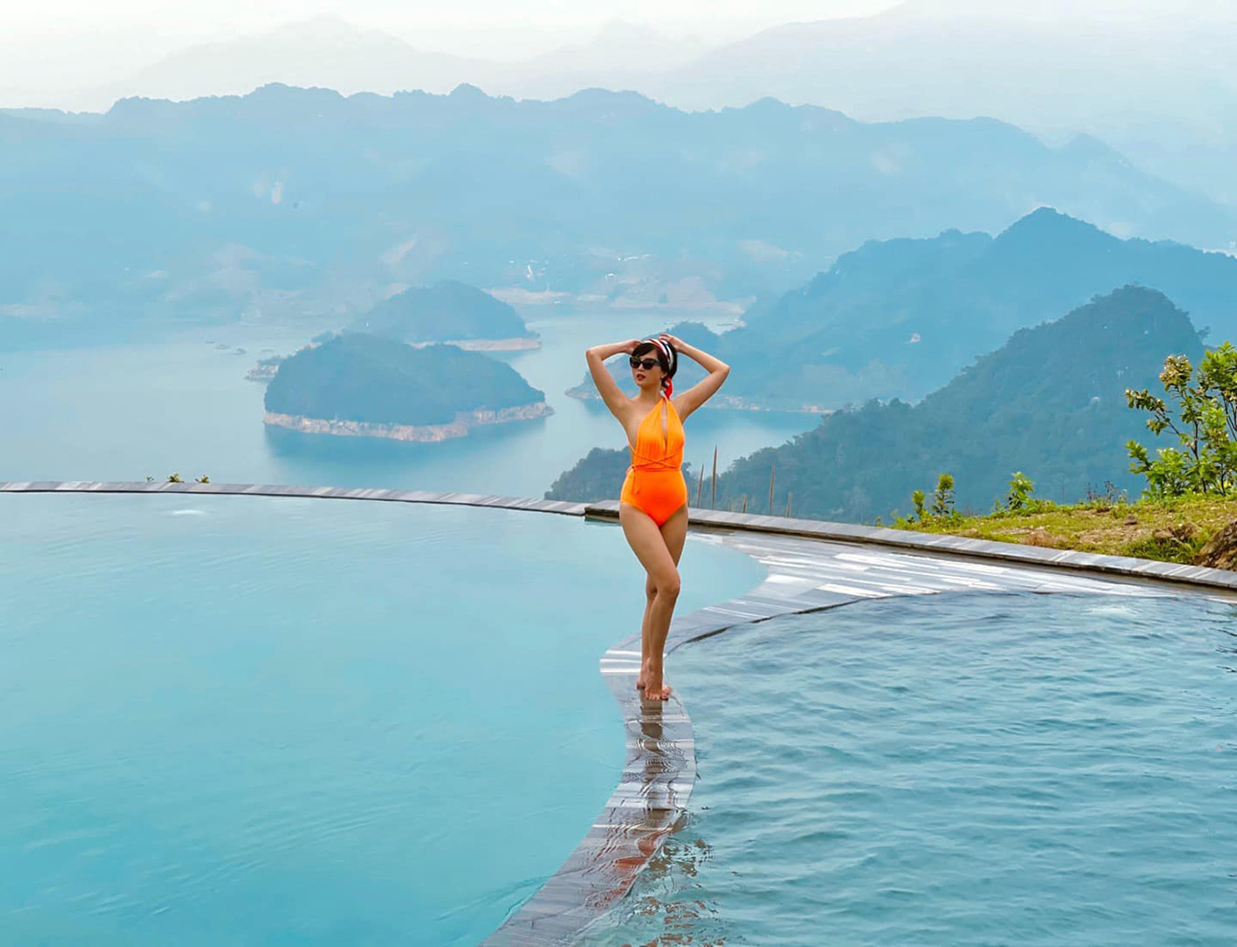 Cựu hoa khôi trường ĐH Ngoại thương khoe hình ảnh “chu du khắp nơi“ ảnh 1