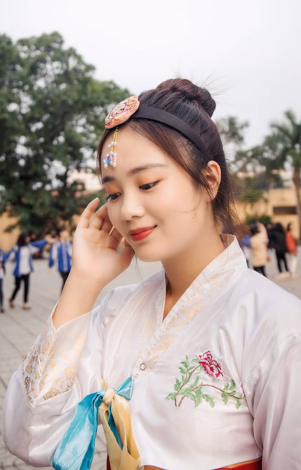 Nữ sinh viên Hàng hải được ví như “thiên thần học đường“ ảnh 4