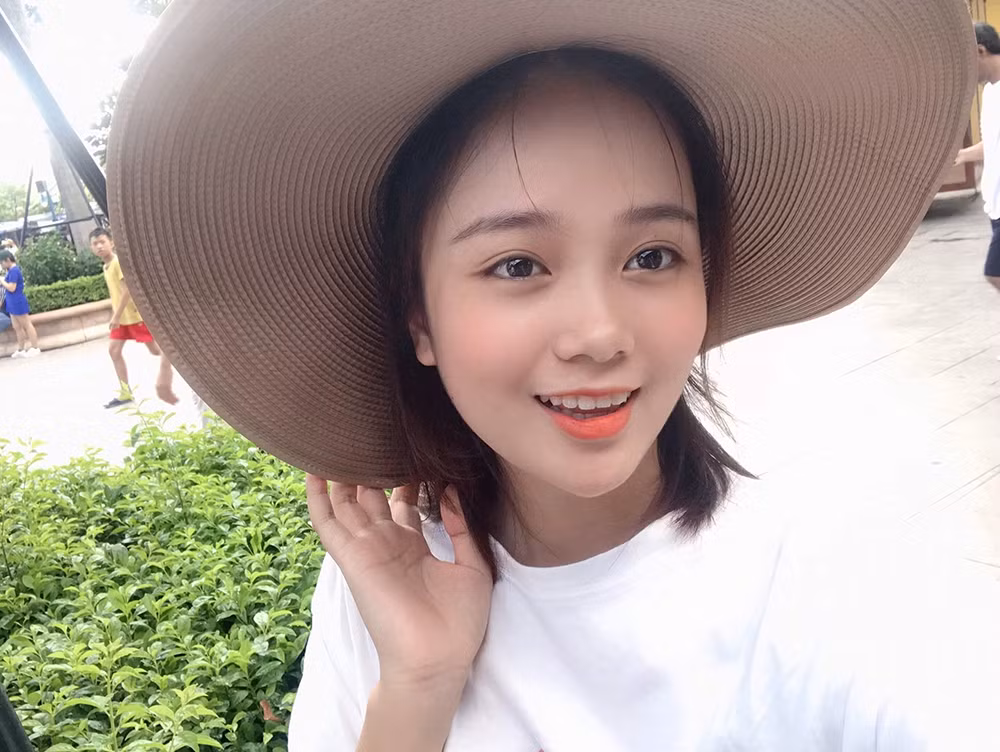 Nữ sinh viên Hàng hải được ví như “thiên thần học đường“ ảnh 2