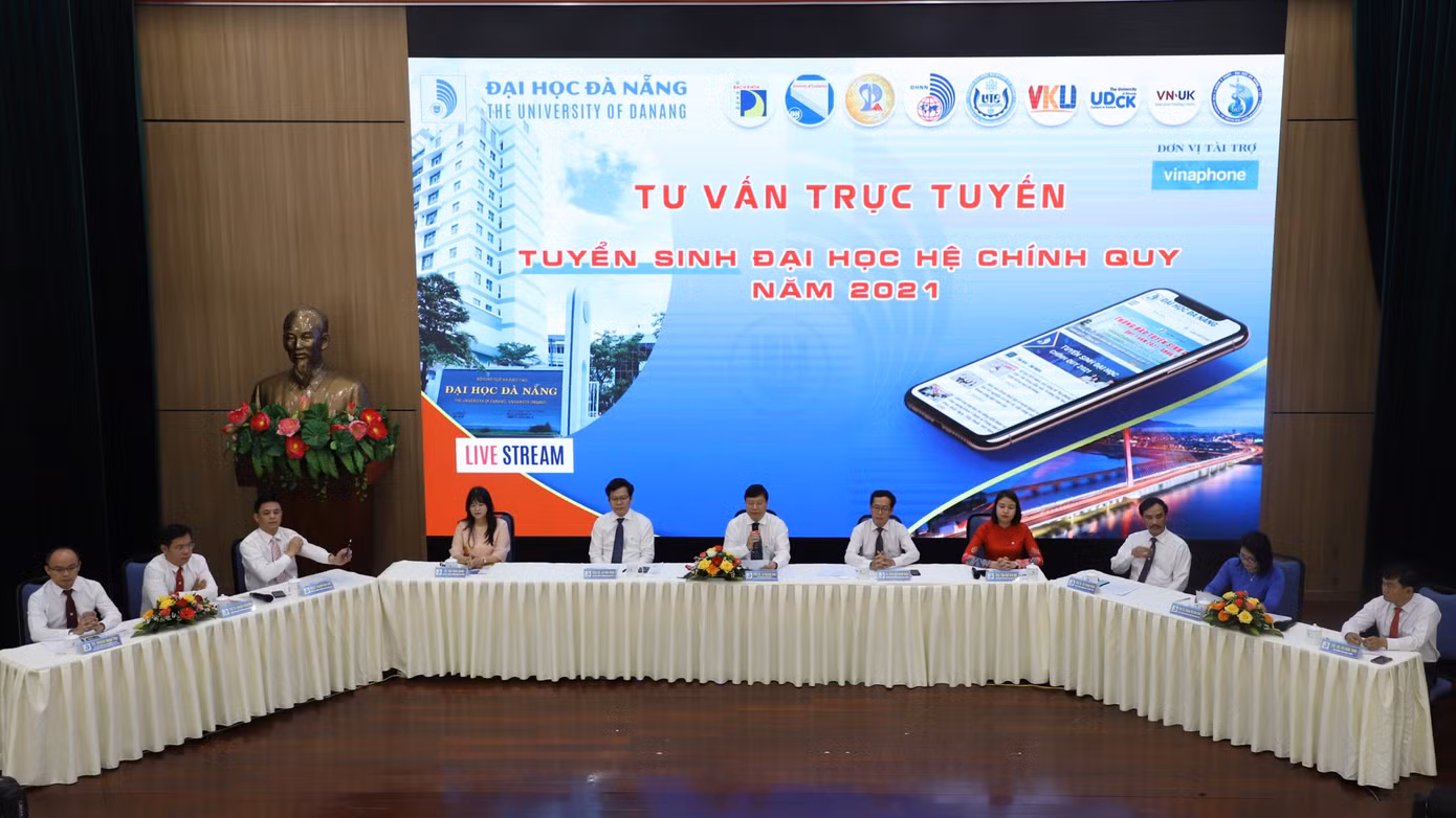 ĐH Đà Nẵng tư vấn trực tuyến tuyển sinh hệ chính quy năm 2021 ảnh 1