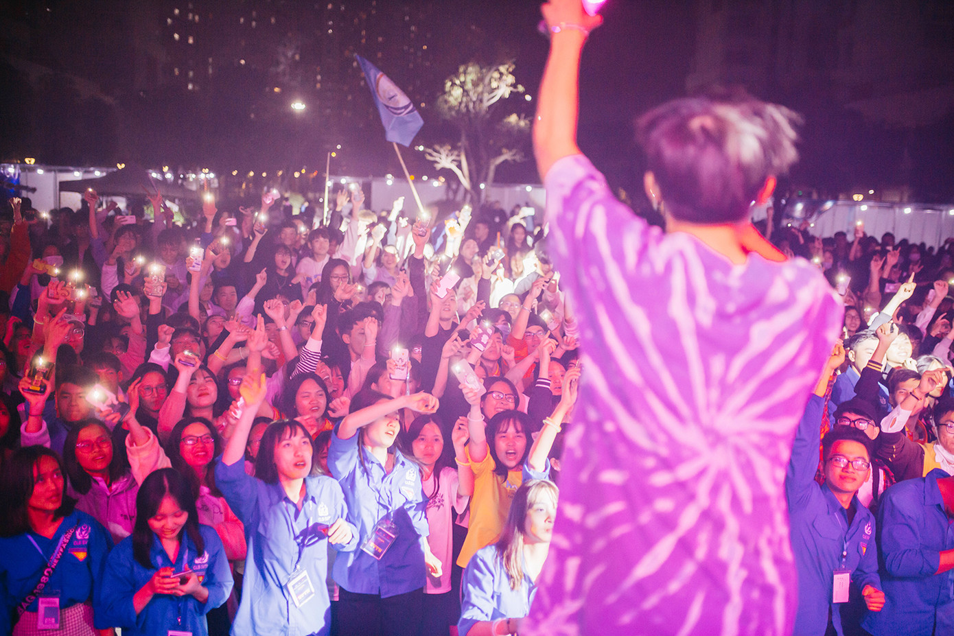 Dàn trai xinh, gái đẹp bùng nổ trong đêm hội "Chào tân sinh viên" ảnh 3
