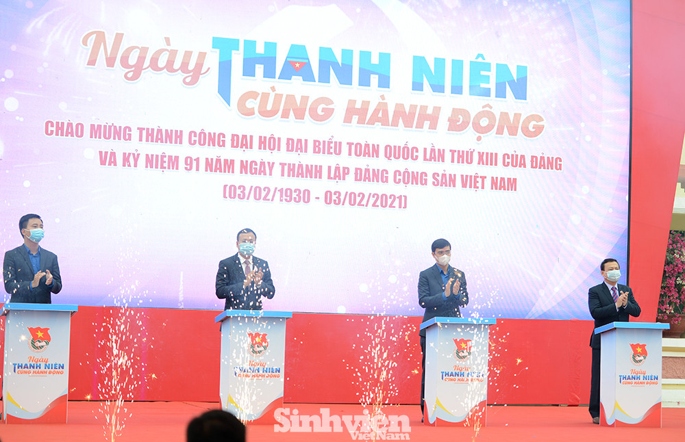 Gần 1.500 công trình, phần việc thiết thực được các cấp bộ Đoàn trên cả nước hoàn thiện trong khuôn khổ “Ngày thanh niên cùng hành động” chào mừng thành công Đại hội Đại biểu toàn quốc lần thứ XIII của Đảng. Hàng ngàn công trình thanh niên mừng Đảng quang vinh ảnh 1