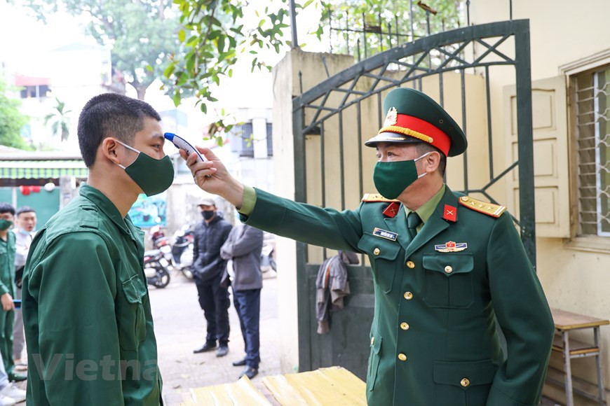 Xét nghiệm COVID-19 cho tân binh Thủ đô trước ngày giao quân ảnh 1