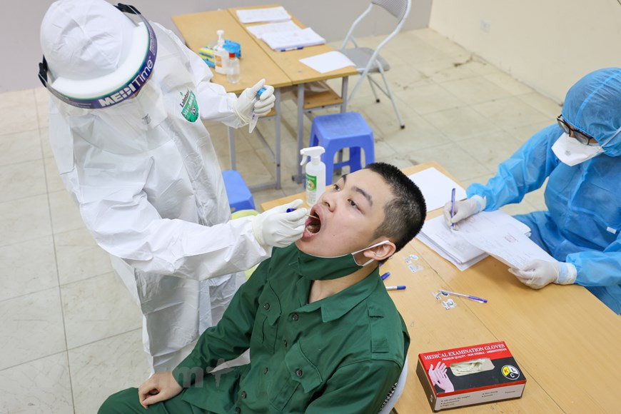Xét nghiệm COVID-19 cho tân binh Thủ đô trước ngày giao quân ảnh 5