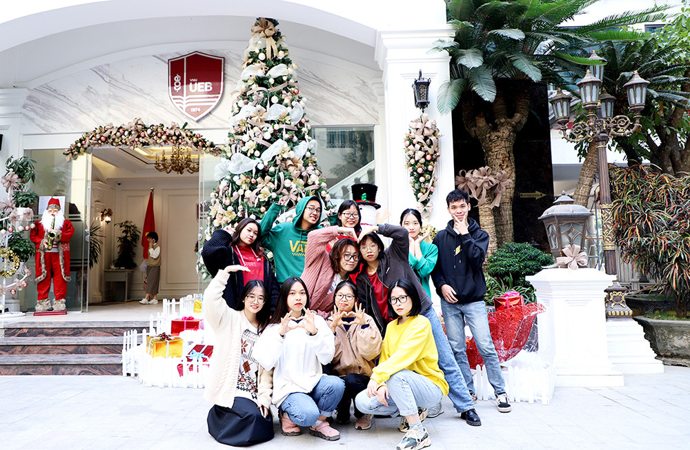 Điểm check-in Noel 2020 “đốn tim sinh viên“ ảnh 11